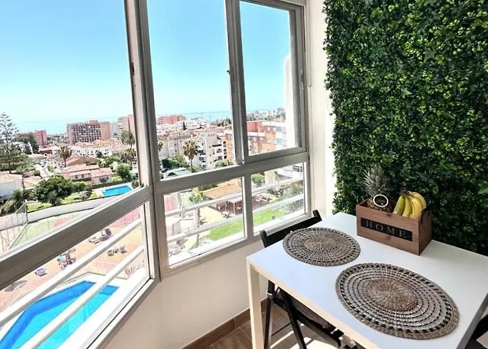 Lejlighed New Stylish With Pool & Sea View