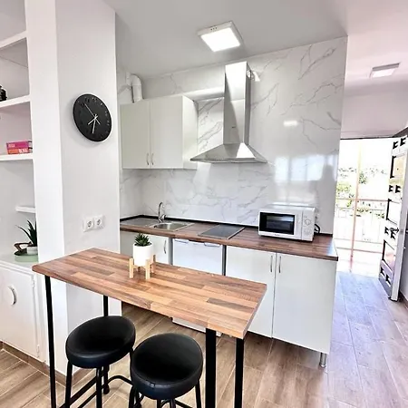 New Stylish With Pool & Sea View Apartment