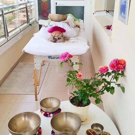 Cozy High-rise Sea Views & Garden Pool アパート トレモリノス