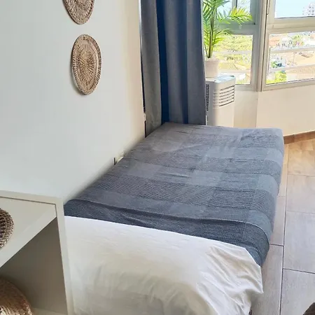 Cozy High-rise Sea Views & Garden Pool Lägenhet *