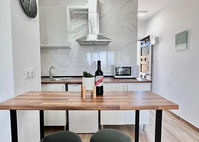 New Stylish With Pool & Sea View