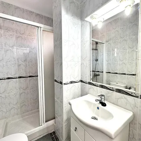 Lägenhet New Stylish With Pool & Sea View *