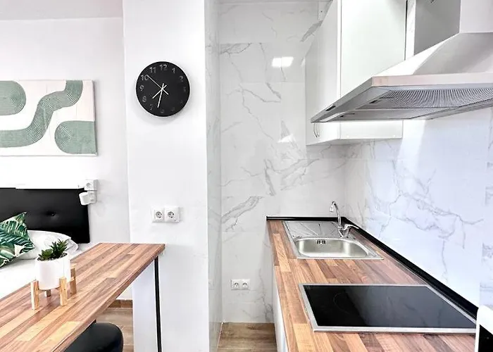 New Stylish With Pool & Sea View *