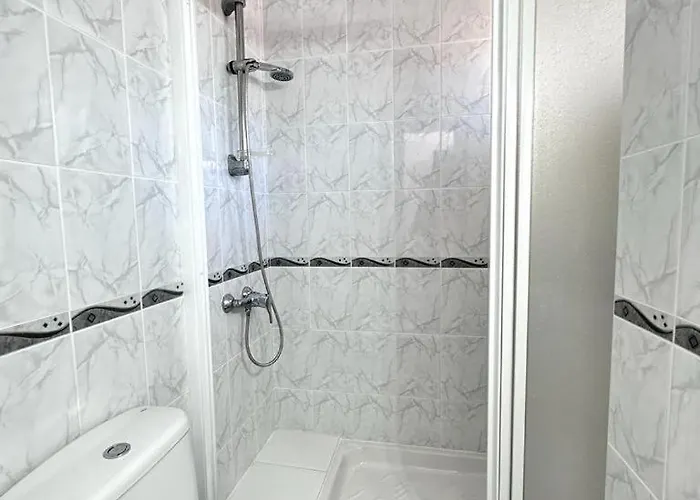 Апартаменти New Stylish With Pool & Sea View