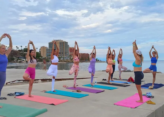 New Stylish With Pool & Sea View Торремолінос